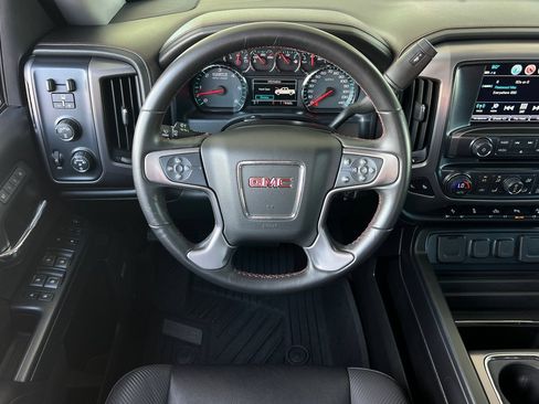 Used 2018 GMC Sierra 1500 SLT w/ All Terrain Package AWD/4WD image 17