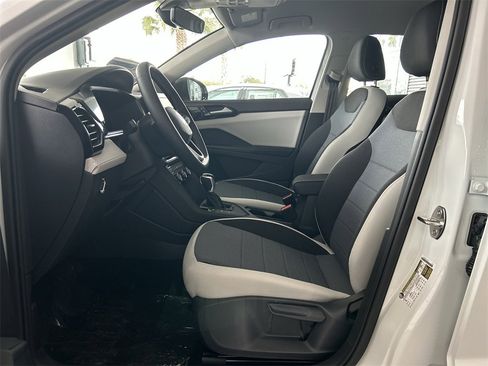 New 2026 Volkswagen Taos S image 10