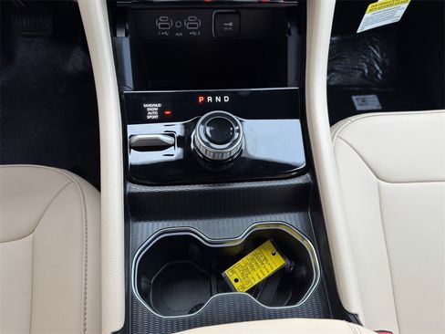 New 2025 Jeep Grand Cherokee Limited w/ Trailer Tow Package image 17