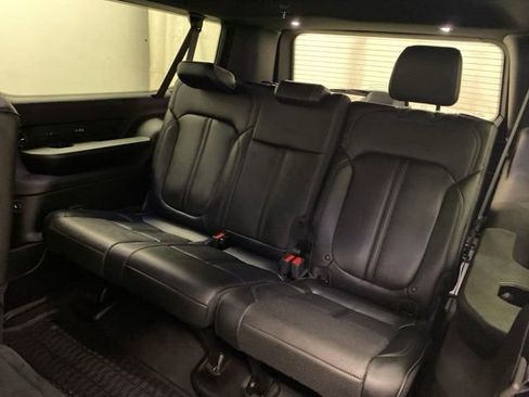Used 2024 Jeep Wagoneer L Series III w/ Premium Group I AWD/4WD image 26