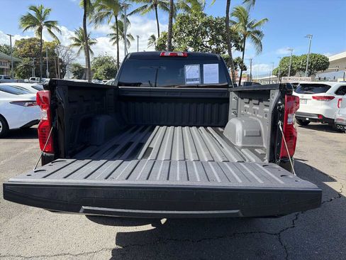 Used 2025 Chevrolet Silverado 1500 W/T image 19