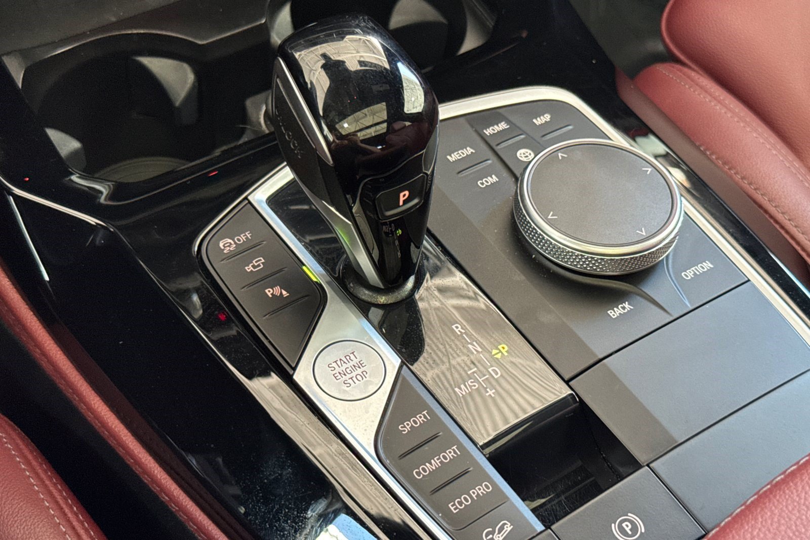 Certified 2024 BMW X4 M40i w/ Premium Package AWD/4WD image 29