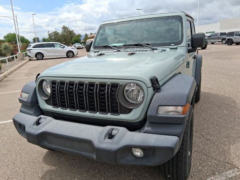 Used 2024 Jeep Wrangler Sport AWD/4WD image 10