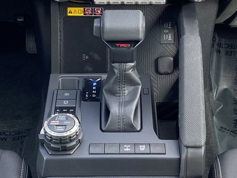 New 2025 Toyota Tacoma TRD Off-Road image 15