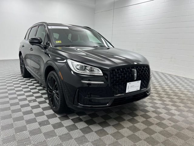 Certified 2023 Lincoln Corsair Reserve w/ Equipment Group 202A AWD/4WD image 1