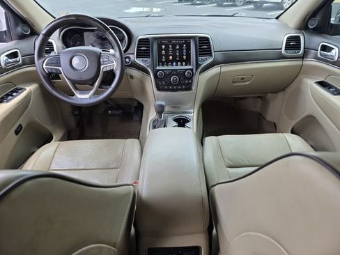 Used 2017 Jeep Grand Cherokee Overland RWD image 8
