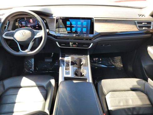 Used 2024 Volkswagen Atlas SEL image 19