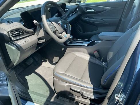 New 2026 Buick Envista Sport Touring w/ Convenience II Package FWD image 2