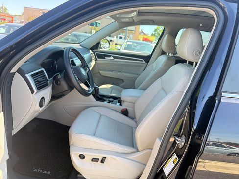 Used 2022 Volkswagen Atlas SE AWD/4WD image 5