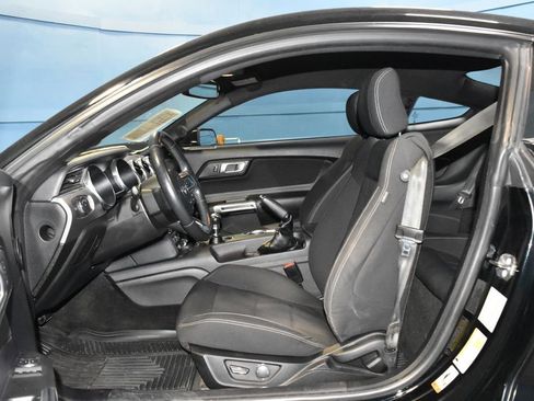 Used 2018 Ford Mustang GT image 6