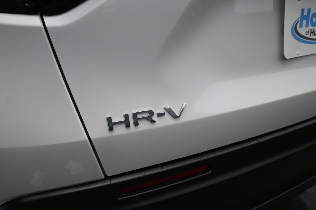 Certified 2026 Honda HR-V LX image 17