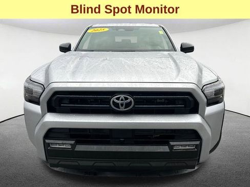 Certified 2025 Toyota 4Runner SR5 AWD/4WD image 4
