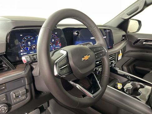 New 2026 Chevrolet Suburban Premier AWD/4WD image 28