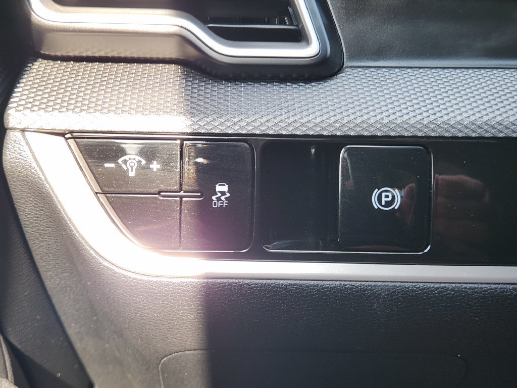 Certified 2024 Kia Sportage LX FWD image 27