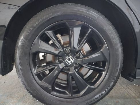 Used 2023 Honda Odyssey Sport image 38