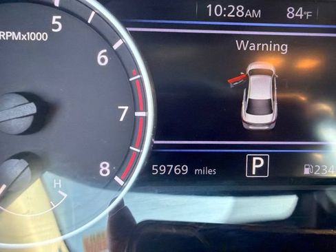 Used 2024 Nissan Sentra SV FWD image 15