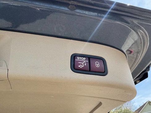 Used 2016 Mercedes-Benz GL 450 4MATIC image 21