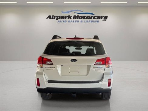 Used 2013 Subaru Outback 3.6R Limited w/ Special Appearance Pkg image 4