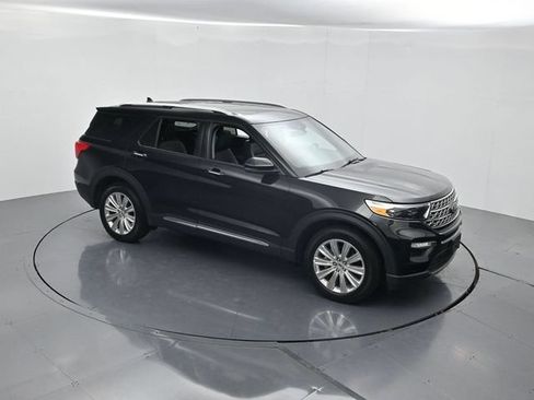 Certified 2023 Ford Explorer Limited w/ Limited Technology Package AWD/4WD image 42
