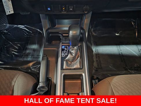 Used 2020 Toyota Tacoma 4x4 Double Cab image 11