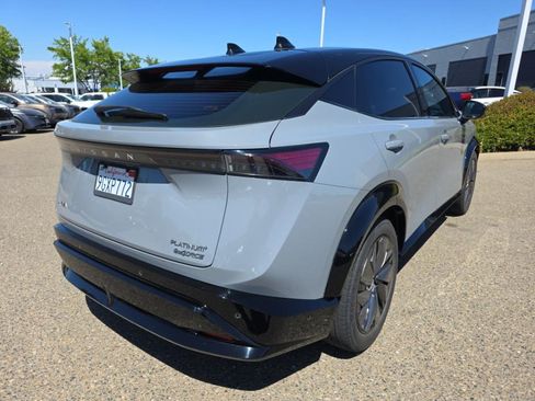Used 2023 Nissan Ariya AWD/4WD image 3