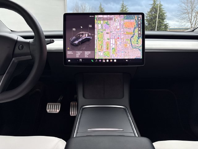Used 2024 Tesla Model Y Performance AWD/4WD image 23