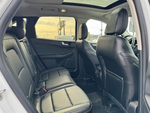 Used 2022 Ford Escape SEL image 13