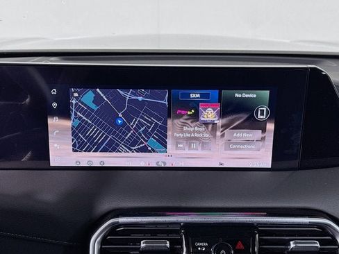 New 2025 Nissan Armada SL w/ Captain's Chari Seat Package image 17