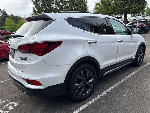 Used 2017 Hyundai Santa Fe Sport AWD/4WD image 5