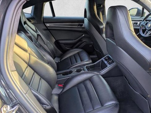 Used 2018 Porsche Panamera Turbo S image 19