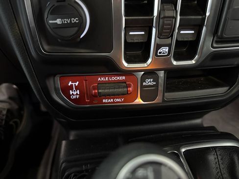 Used 2024 Jeep Wrangler Unlimited AWD/4WD image 20