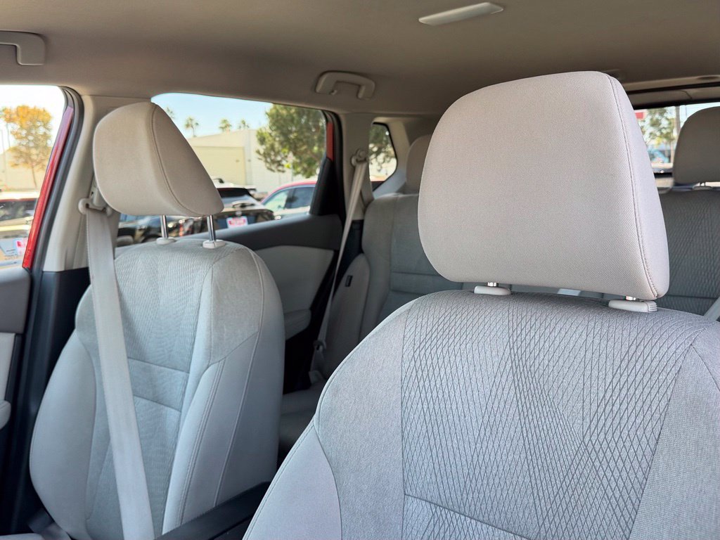 Certified 2025 Nissan Rogue SV FWD image 12