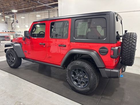 Used 2023 Jeep Wrangler Unlimited w/ Cold Weather Group image 6