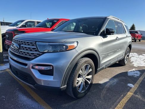 Used 2023 Ford Explorer Limited image 13