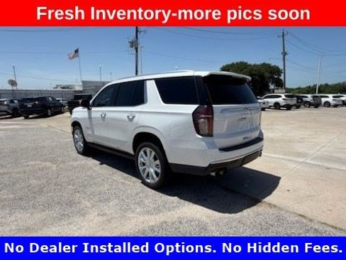 Used 2021 Chevrolet Tahoe High Country w/ Premium Package RWD image 3