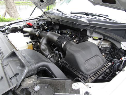 Used 2024 Ford F150 XLT AWD/4WD image 31