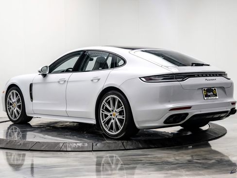 Used 2023 Porsche Panamera 4 Platinum Edition AWD/4WD image 10
