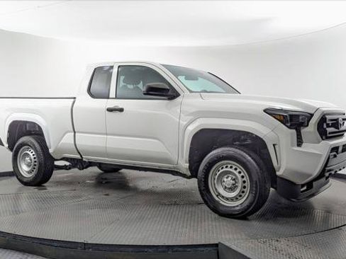 Used 2024 Toyota Tacoma SR RWD image 11