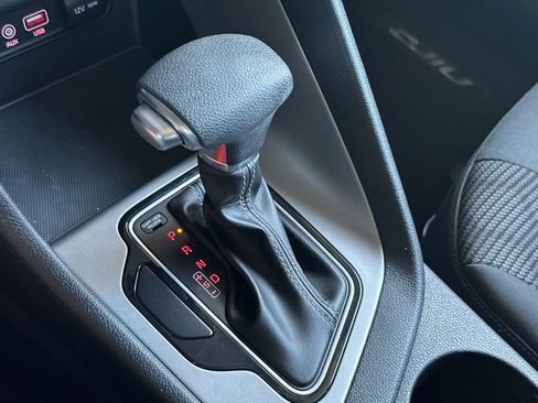 Used 2019 Kia Niro LX FWD image 22