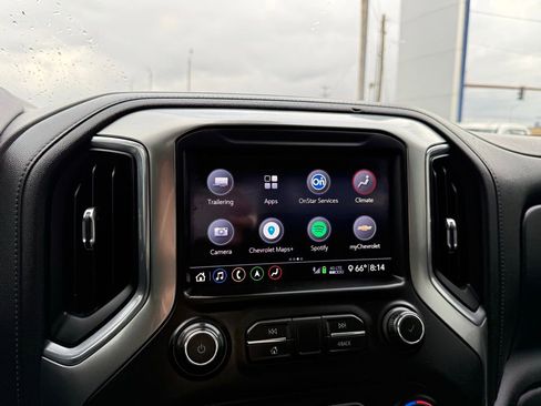 Used 2020 Chevrolet Silverado 2500 LTZ w/ LTZ Premium Package image 16