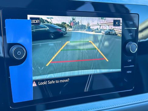 New 2026 Volkswagen Taos SEL image 19