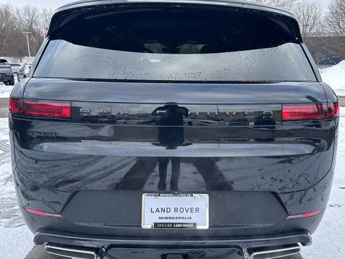 New 2026 Land Rover Range Rover Sport SE image 6