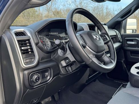 Used 2024 RAM 2500 Big Horn w/ Safety Group image 2