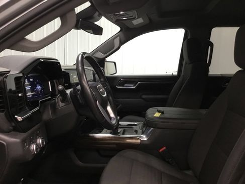 Used 2023 GMC Sierra 1500 Elevation w/ LPO, Elevation Black Package AWD/4WD image 7
