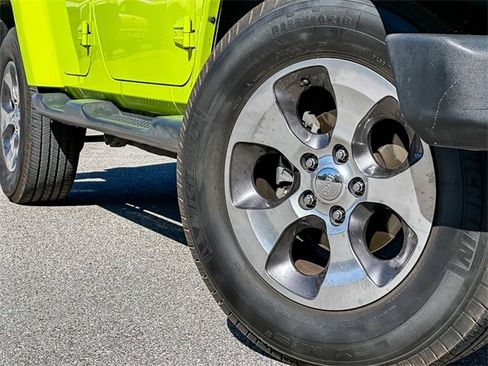 Used 2016 Jeep Wrangler Unlimited Sahara w/ Connectivity Group image 2