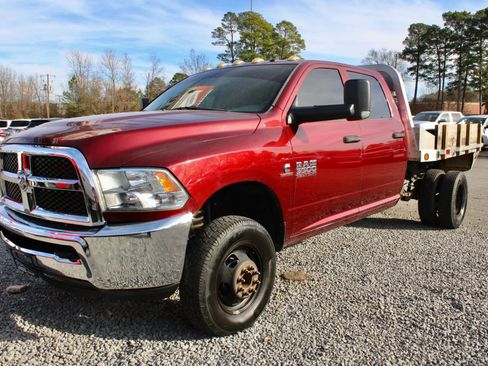 Used 2016 RAM 3500 Tradesman w/ Chrome Appearance Group image 3