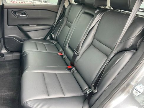 Certified 2023 Nissan Rogue SV w/ SV Premium B Package AWD/4WD image 9