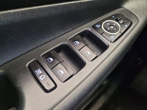 Used 2019 Hyundai Santa Fe SE FWD image 27
