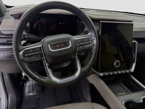 Used 2024 GMC Acadia Elevation w/ LPO, Cargo Package FWD image 12