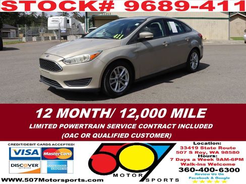 Used 2016 Ford Focus SE FWD image 2